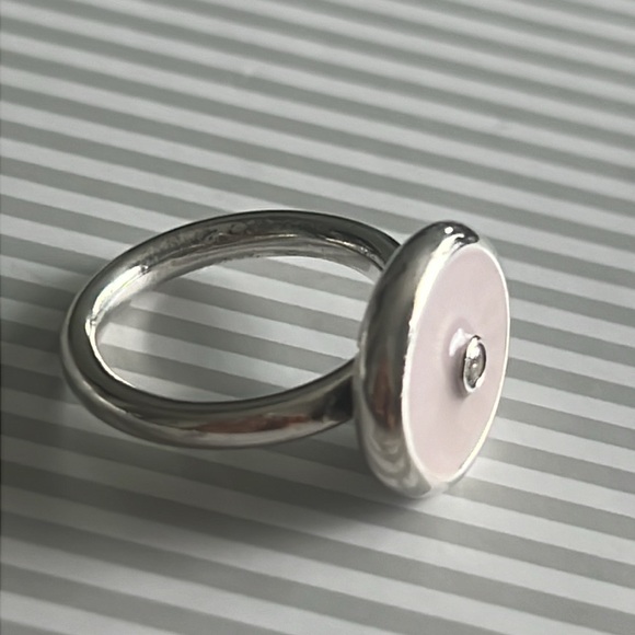 Pandora Ring - Picture 5 of 7